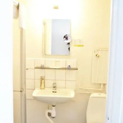 Отель STF Livin City Hostel Швеция, Эребру - отзывы, цены и фото номеров - забронировать отель STF Livin City Hostel онлайн ванная
