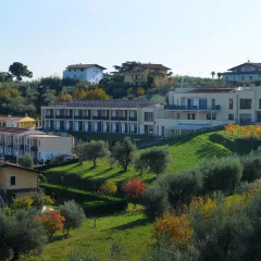 Отель Residenza Le Farfalle Италия, Манерба-дель-Гарда - отзывы, цены и фото номеров - забронировать отель Residenza Le Farfalle онлайн фото 2