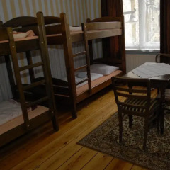 Hostel Mleczarnia Кровать в общем номере с двухъярусной кроватью фото 5