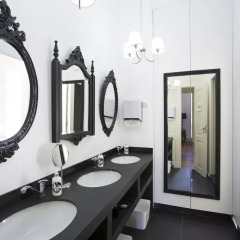 Отель Typical Lisbon Guest House ванная фото 2