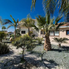 Отель Akefalou Sea View Villa