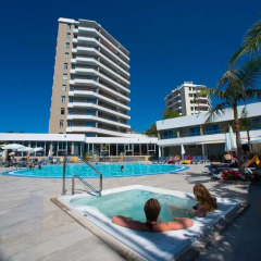 Hotel Duas Torres бассейн фото 2