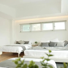 Отель The Mei Haus Hongdae 3* Стандартный семейный номер с двуспальной кроватью