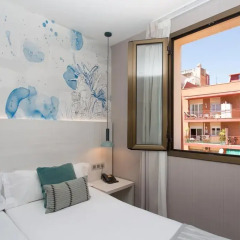 Отель Hostal Operaramblas Барселона балкон