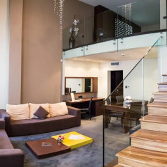 Космополитън Отель 4* Люкс разные типы кроватей