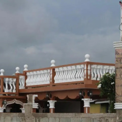 Отель Clarke Guest House балкон