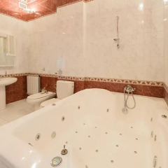 Гостиница Partner Guest House Shevchenko 3* Апартаменты с различными типами кроватей фото 4