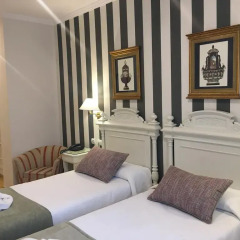 Отель Adriano Boutique Sevilla 3* Стандартный номер с 2 отдельными кроватями фото 3