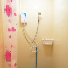 Red Lips Hostel Кровать в общем номере фото 7