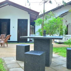 Отель Midigama Holiday Inn 3* Номер категории Эконом с различными типами кроватей фото 22