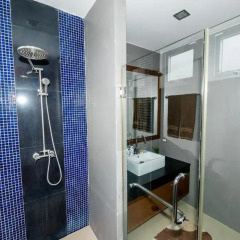 Отель Sea And Sky 1 Br By Pro Phuket ванная фото 2