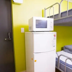 KW Hongdae Hostel Стандартный семейный номер с двуспальной кроватью фото 8