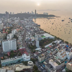 Отель Baraquda Pattaya - MGallery by Sofitel пляж