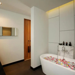 Отель Wings Phuket Villa by Two Villas HOLIDAY 4* Вилла с различными типами кроватей фото 2