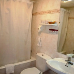 Hotel Husa Urogallo ванная