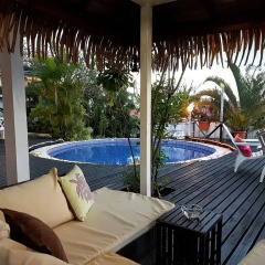 Отель Faré Tevanaki by Tahiti Homes бассейн