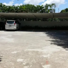 Отель Phuket Garden Home парковка