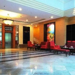 Karnmanee Palace Hotel развлечения