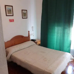 Отель Hostal Campoy Стандартный номер с двуспальной кроватью фото 3