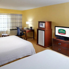 Отель Courtyard Columbus Airport 3* Стандартный номер с различными типами кроватей фото 4