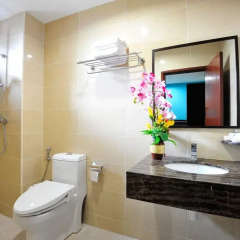 Hallmark View Hotel 3* Номер Делюкс с двуспальной кроватью