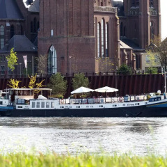Отель Hotelboat Allure Нидерланды, Амстердам - отзывы, цены и фото номеров - забронировать отель Hotelboat Allure онлайн приотельная территория