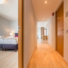 Апартаменты Goodson & Red City Executive Apartments комната для гостей фото 4