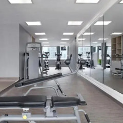 President Hotel фитнесс-зал фото 3