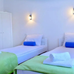 Отель Golden B&B 3* Номер Делюкс с 2 отдельными кроватями фото 9