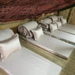 Отель Trek King Kong House Кровать в общем номере фото 6