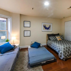 Отель Three Beds and Patio in Dupont Вашингтон комната для гостей фото 3
