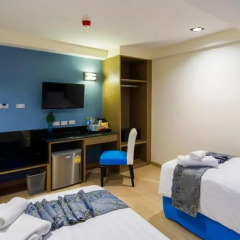 Отель Eleven Avenue Suites Bangkok 3* Номер Делюкс с 2 отдельными кроватями