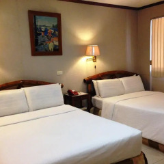 Beverly Boutique Business Hotel 3* Номер Делюкс с различными типами кроватей