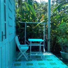 Отель De Vong Revierside Homestay бассейн