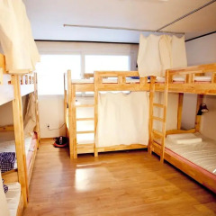 Отель Crossroad Backpackers Hongdae Кровать в общем номере с двухъярусной кроватью фото 7