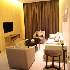 Отель Crowne Plaza Beijing Lido Улучшенный номер с различными типами кроватей