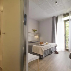 Отель Hostal Benidorm Барселона в номере