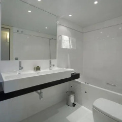 Апартаменты Habitat Apartments Vista Барселона ванная