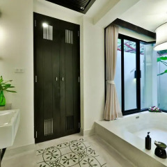 Отель Bhu Nga Thani Resort and Spa 4* Номер Делюкс с различными типами кроватей фото 11