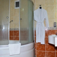Grand Isias Hotel ванная