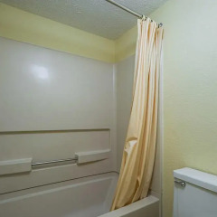 Отель Knights Inn Columbus 2* Номер Делюкс с различными типами кроватей фото 8