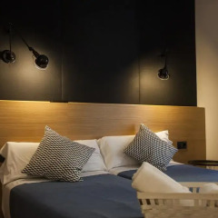 Отель Hostal CC Malasaña Улучшенный номер с различными типами кроватей фото 16