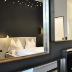 Отель Grätzlhotel Meidlingermarkt 3* Люкс с различными типами кроватей фото 12