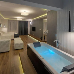Отель City Aparthotel Wola спа