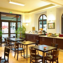 Отель Le Clocher de Rodez Франция, Тулуза - отзывы, цены и фото номеров - забронировать отель Le Clocher de Rodez онлайн питание