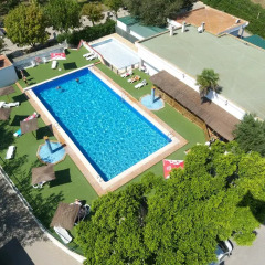 Отель Coll Vert Camping бассейн