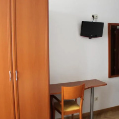 Отель Hostal Jerez Стандартный номер с различными типами кроватей фото 4