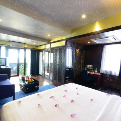 Gia Bao Grand Hotel 3* Люкс с различными типами кроватей фото 9
