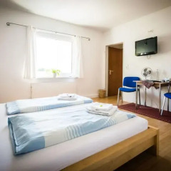 Отель -Restuarant Heideschänke Германия, Брауншвейг - отзывы, цены и фото номеров - забронировать отель -Restuarant Heideschänke онлайн комната для гостей фото 4