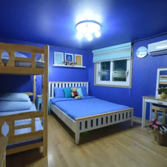 Отель Han River Guesthouse 2* Семейная студия с двуспальной кроватью фото 39